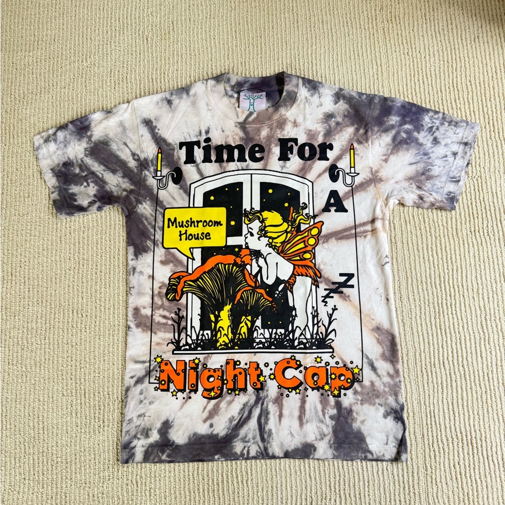 Online Ceramics never worn RARE t shirt
